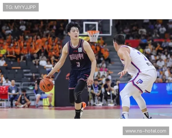 胡明轩两场比赛斩获31分力挽狂澜 淘汰赛能否完成复仇之战 胡明轩两场比赛斩获31分力挽狂澜 淘汰赛能否完成复仇之战